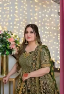 ayat akbar mother